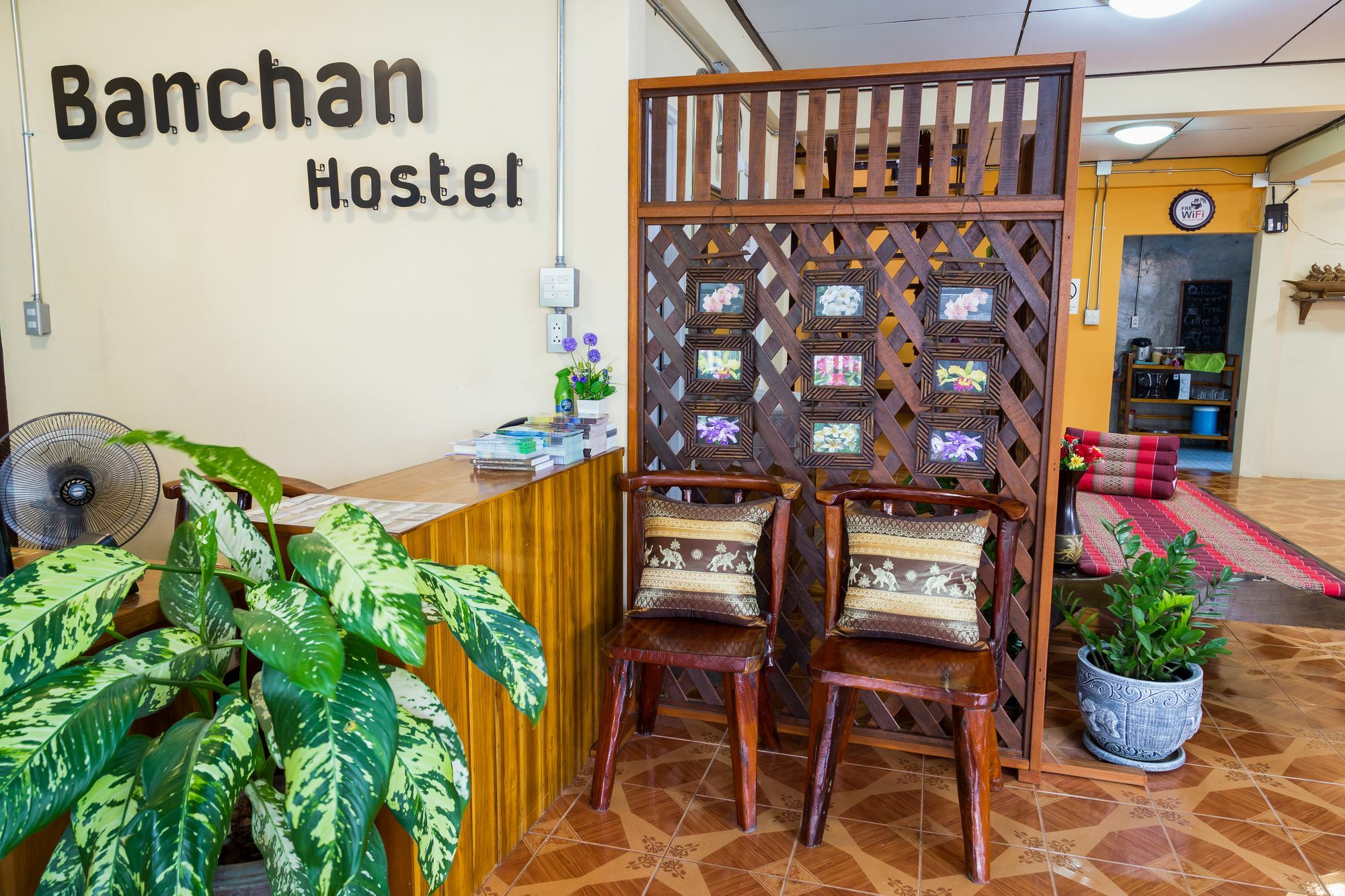 Banchan Hostel Phra Nakhon Si Ayutthaya Buitenkant foto