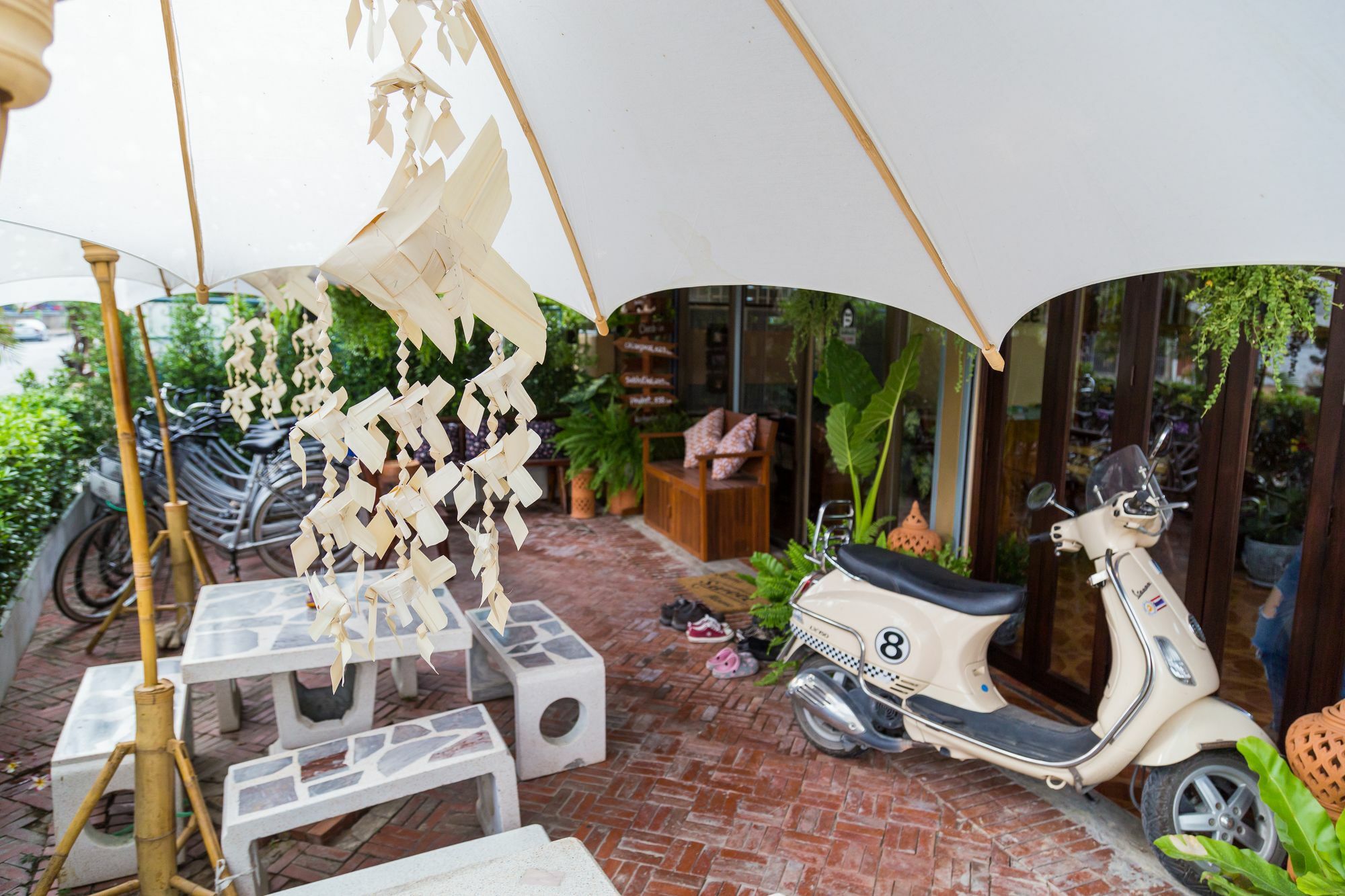 Banchan Hostel Phra Nakhon Si Ayutthaya Buitenkant foto